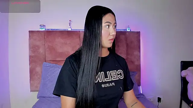 Iris Thompson  online show from 1, 7, 2026