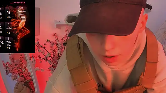 Dolly  Queen  online show from 5, 12, 2024