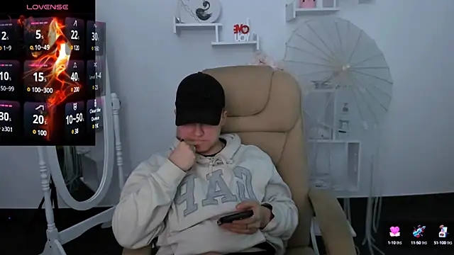 Dolly  Queen  online show from 20, 1, 2025