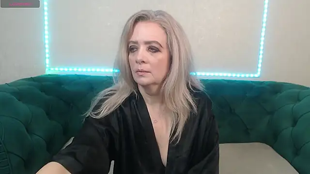 Snapshot of IvanaCharm chatting on 9, 2, 2025 IvanaCharm online show from 9, 2, 2025