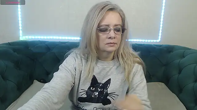 Snapshot of IvanaCharm chatting on 12, 2, 2025 IvanaCharm online show from 12, 2, 2025