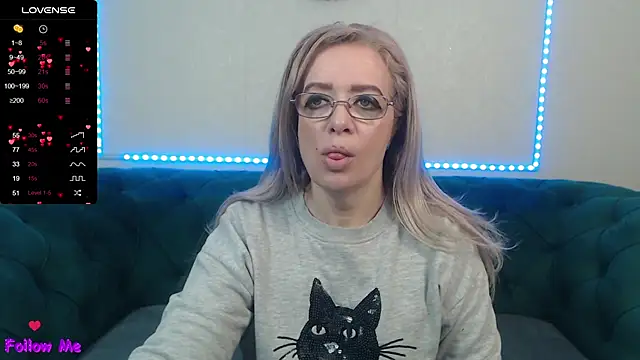 Snapshot of IvanaCharm chatting on 10, 3, 2025 IvanaCharm online show from 10, 3, 2025