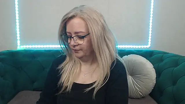 IvanaCharm online show from 23, 4, 2026