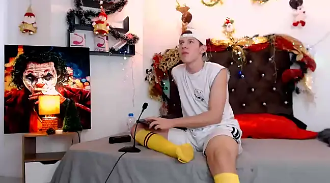 flowers18 online show from 14, 12, 2024