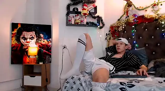 flowers18 online show from 20, 12, 2024