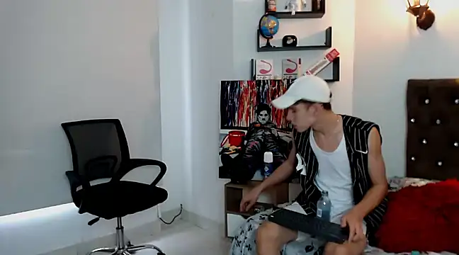 flowers18 online show from 11, 3, 2025