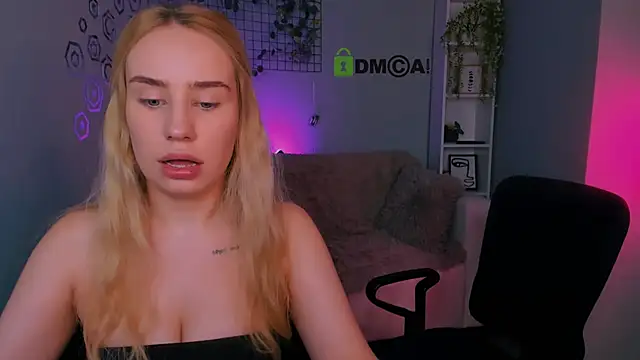 Snapshot of daisy_candy chatting on 4, 10, 2025 daisy candy online show from 4, 10, 2025