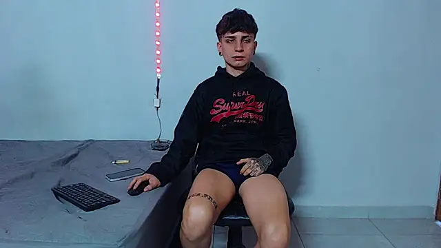 Snapshot of mikecoper_23 chatting on 15, 9, 2025 mikecoper 23 online show from 15, 9, 2025