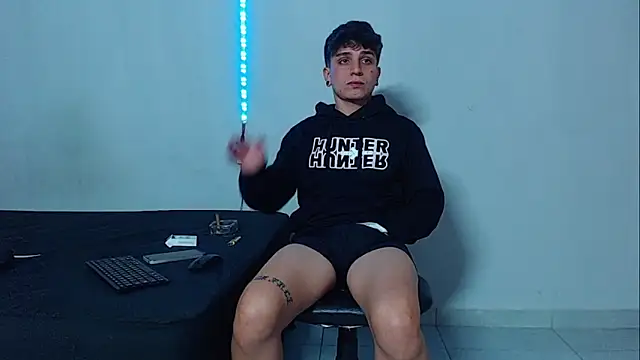 Snapshot of mikecoper_23 chatting on 17, 11, 2025 mikecoper 23 online show from 17, 11, 2025