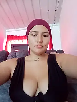 Snapshot of Celeste_camila18 chatting on 5, 12, 2025 Celeste camila18 online show from 5, 12, 2025