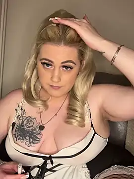 Blondiee3088 online show from 13, 12, 2024