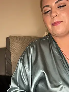 Blondiee3088 online show from 20, 2, 2025