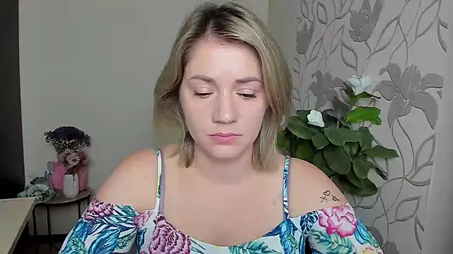 MariaSttone online show from 25, 9, 2025