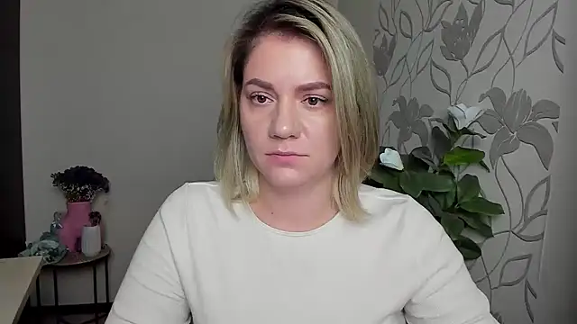 MariaSttone online show from 16, 10, 2025