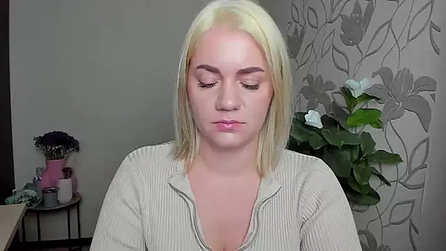 MariaSttone online show from 5, 11, 2025