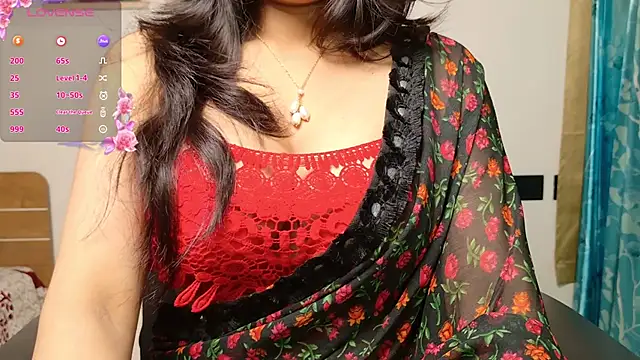 Snapshot of Punjabi_Queen1 chatting on 26, 11, 2025 Punjabi Queen1 online show from 26, 11, 2025