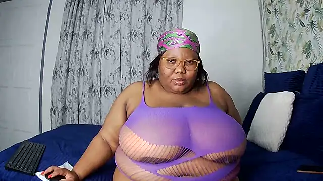 DAIRYBELLELIZxx online show from 3, 6, 2026