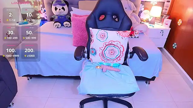 italy   boobs online show from 18, 12, 2025