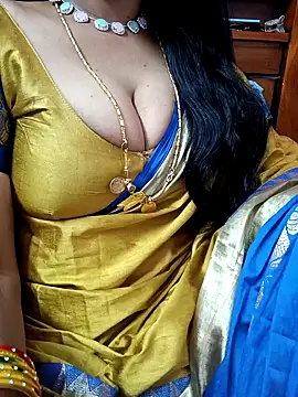 Snapshot of amala_ss chatting on 11, 2, 2025 amala ss online show from 11, 2, 2025