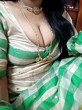 Snapshot of amala_ss chatting on 28, 2, 2025 amala ss online show from 28, 2, 2025