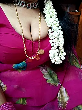 Snapshot of amala_ss chatting on 8, 3, 2025 amala ss online show from 8, 3, 2025