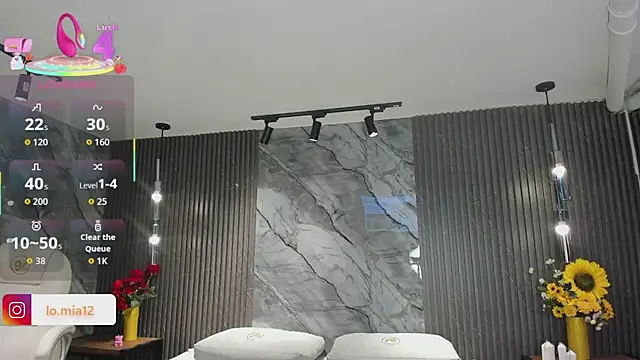 Snapshot of julietha_taylor chatting on 7, 5, 2026 julietha taylor online show from 7, 5, 2026