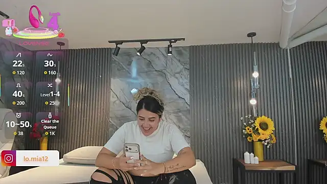 Snapshot of julietha_taylor chatting on 25, 5, 2026 julietha taylor online show from 25, 5, 2026