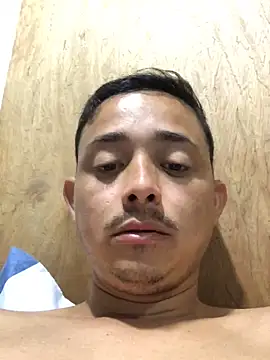 Snapshot of isacalejandroo chatting on 29, 12, 2024 isacalejandroo online show from 29, 12, 2024