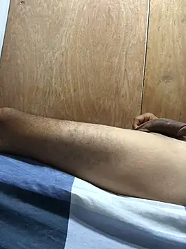 Snapshot of isacalejandroo chatting on 28, 1, 2025 isacalejandroo online show from 28, 1, 2025