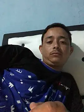 Snapshot of isacalejandroo chatting on 10, 2, 2025 isacalejandroo online show from 10, 2, 2025