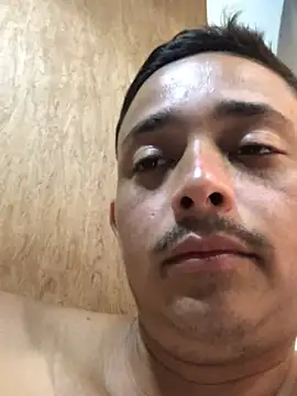 Snapshot of isacalejandroo chatting on 14, 2, 2025 isacalejandroo online show from 14, 2, 2025