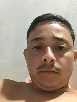 Snapshot of isacalejandroo chatting on 26, 2, 2025 isacalejandroo online show from 26, 2, 2025