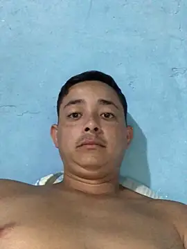 Snapshot of isacalejandroo chatting on 9, 3, 2025 isacalejandroo online show from 9, 3, 2025