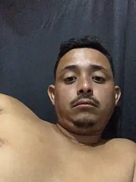 Snapshot of isacalejandroo chatting on 12, 2, 2026 isacalejandroo online show from 12, 2, 2026