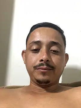 Snapshot of isacalejandroo chatting on 24, 2, 2026 isacalejandroo online show from 24, 2, 2026