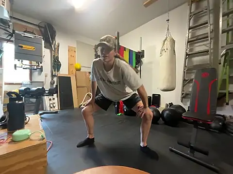 MissSwitch online show from 12, 12, 2024