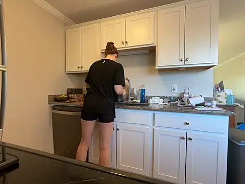 MissSwitch online show from 18, 3, 2025