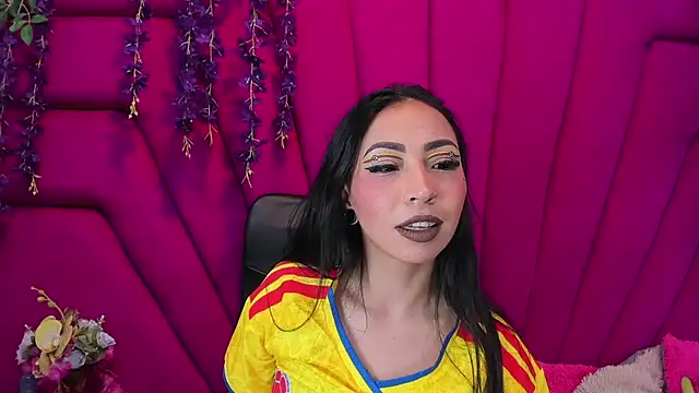 nathalia pink online show from 24, 6, 2026