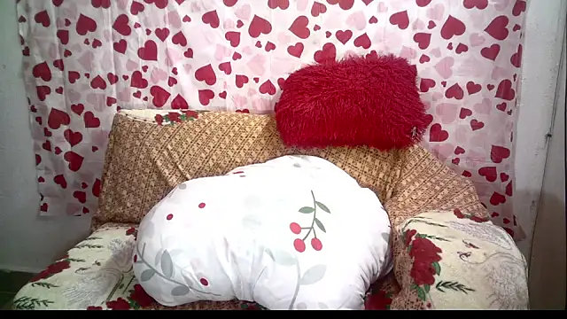 Snapshot of Rosy_sexxx chatting on 18, 9, 2025 Rosy sexxx online show from 18, 9, 2025