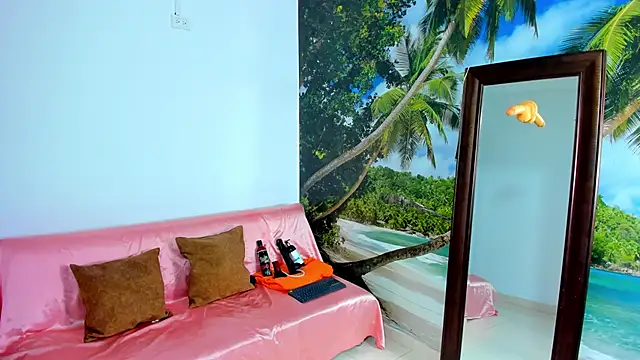 Mieldeluna online show from 8, 1, 2025