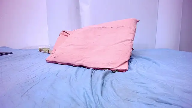 franyelimss online show from 28, 1, 2025