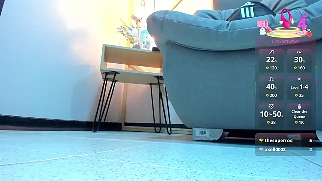 SophieHarris  online show from 18, 3, 2025