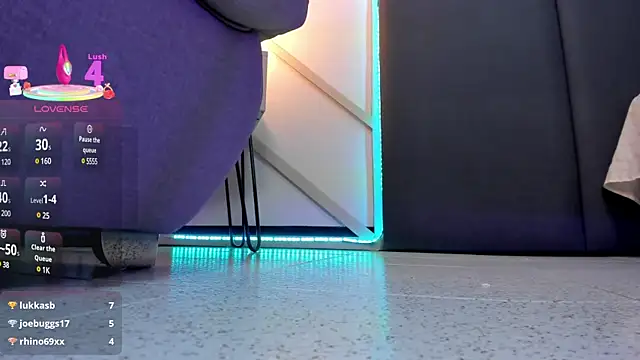 SophieHarris  online show from 18, 3, 2025