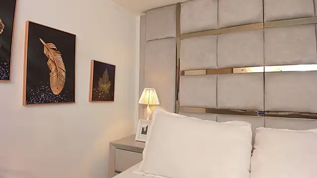 AmbarJensen online show from 2, 10, 2025