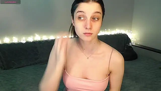 Snapshot of Abigail_Wills chatting on 20, 11, 2025 Abigail Wills online show from 20, 11, 2025