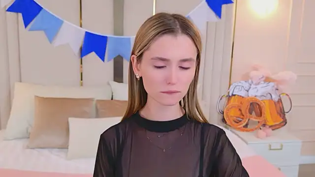 Snapshot of MarybethSnow chatting on 26, 9, 2025 MarybethSnow online show from 26, 9, 2025