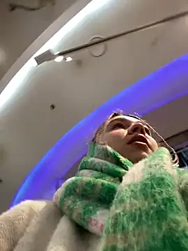 SuzieMurray online show from 15, 2, 2025