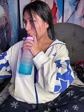 Im Little online show from 22, 4, 2026