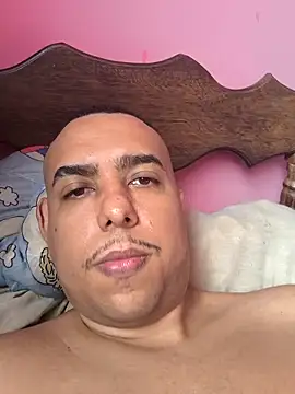 FABINHOSEOAU online show from 4, 12, 2024