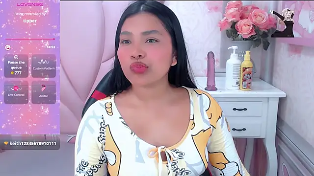 lauren sofia19 online show from 12, 12, 2024